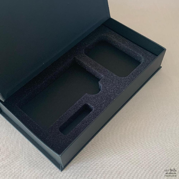 Заказать брендированную упаковку нестандартной конструкции для подарка